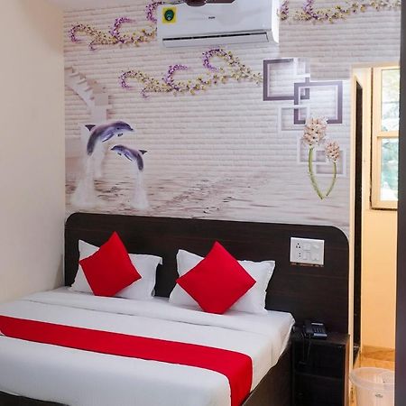 Oyo Flagship 68474 Hotel Viraj 浦那 外观 照片