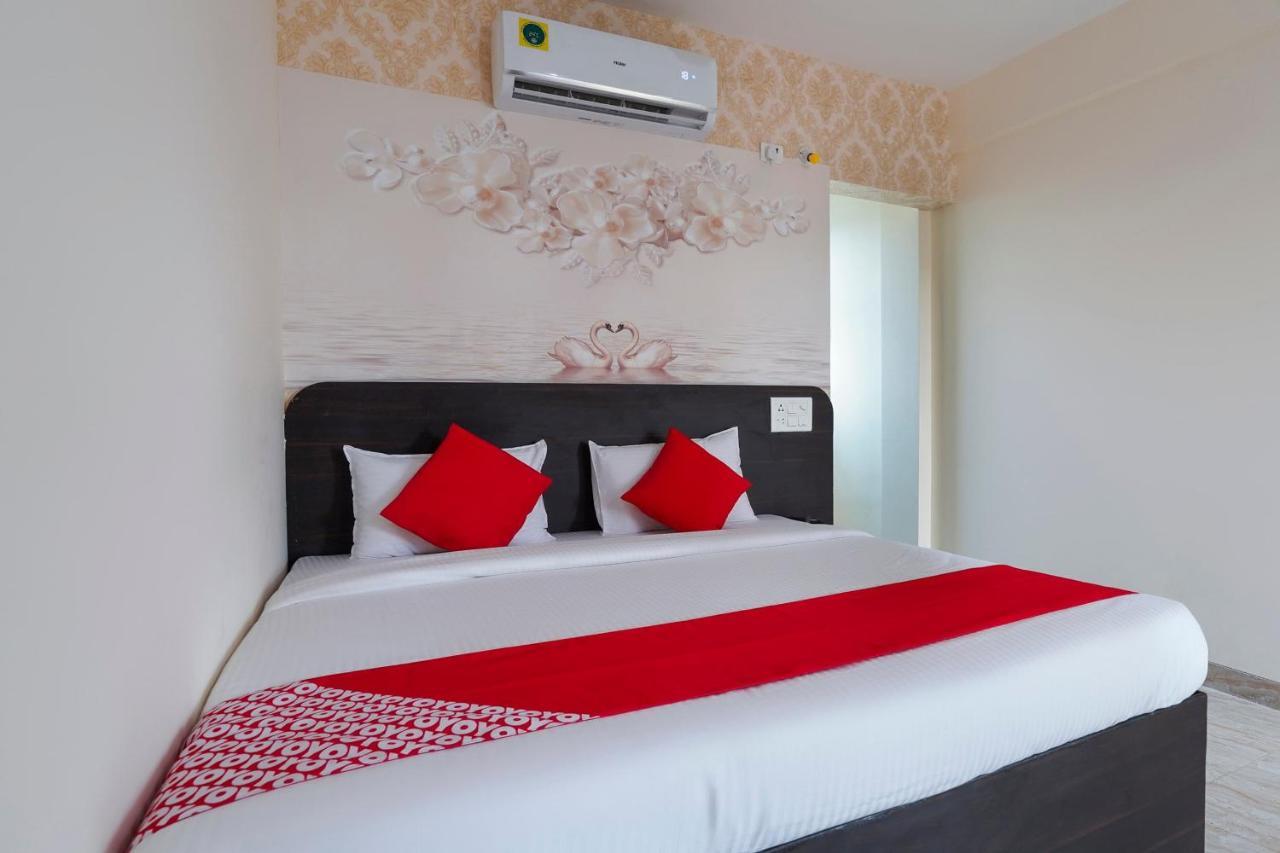 Oyo Flagship 68474 Hotel Viraj 浦那 外观 照片