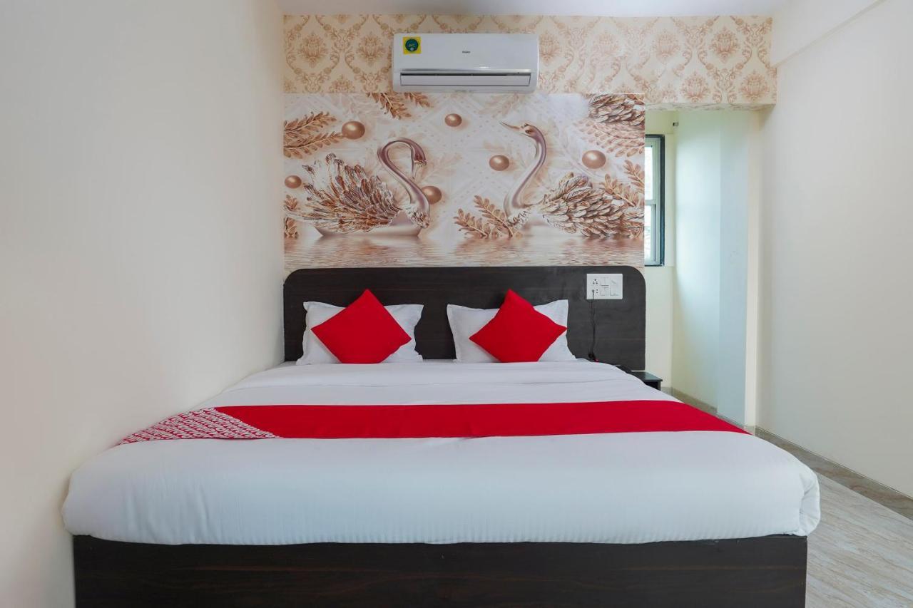 Oyo Flagship 68474 Hotel Viraj 浦那 外观 照片
