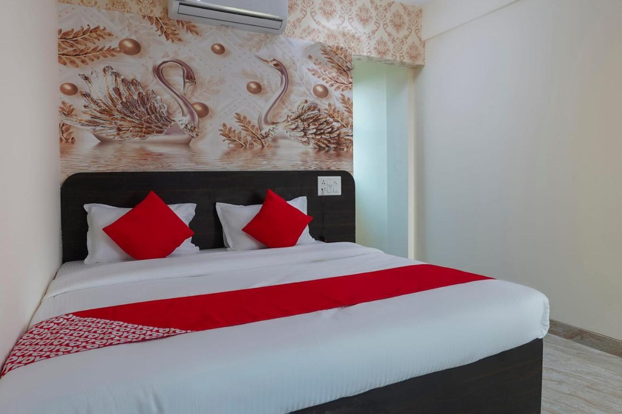 Oyo Flagship 68474 Hotel Viraj 浦那 外观 照片